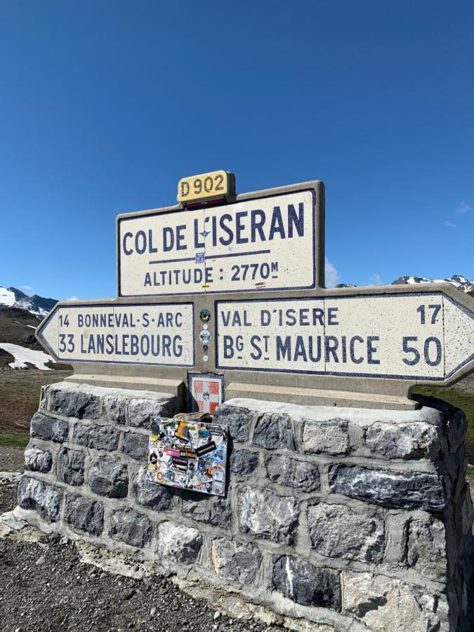 Maison De Famille Les 5 Freres Val-d'Isère Exterior photo